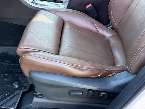 Used 2019 Subaru Ascent Touring image 13