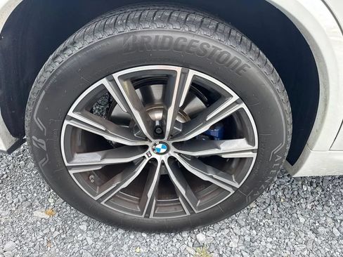 Used 2024 BMW X5 xDrive40i w/ M Sport Package AWD/4WD image 6