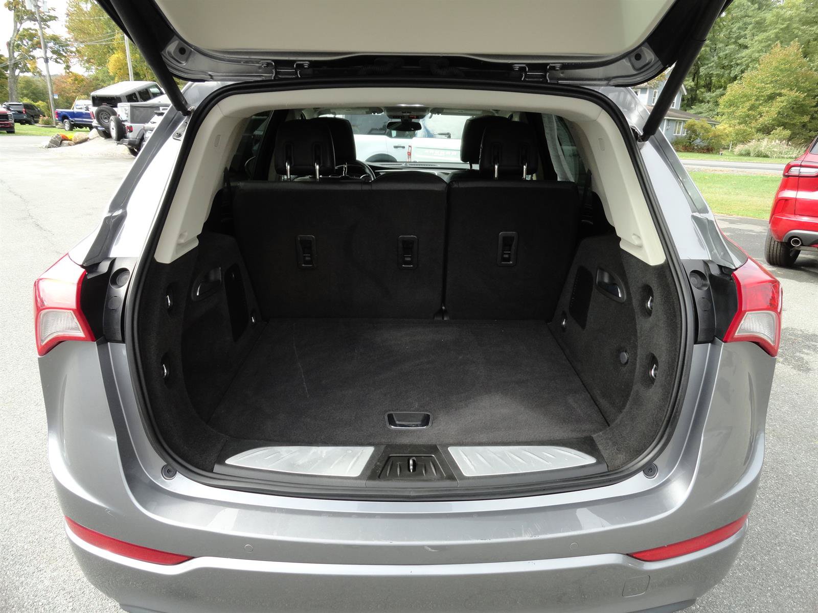 Used 2019 Buick Envision Essence AWD/4WD image 24