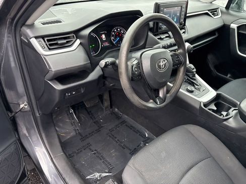 Used 2020 Toyota RAV4 LE image 24
