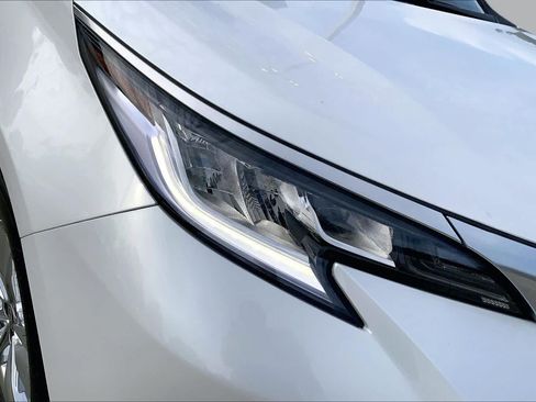 Used 2024 Toyota Sienna Limited AWD/4WD image 27