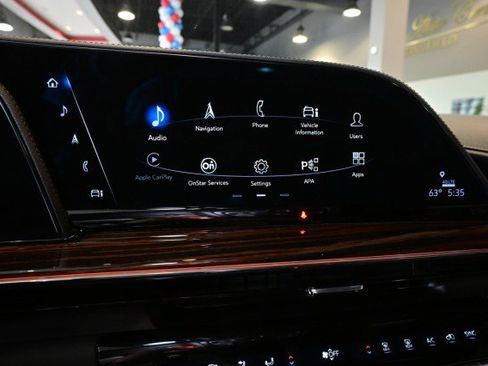 Used 2023 Cadillac Escalade Premium Luxury AWD/4WD image 39