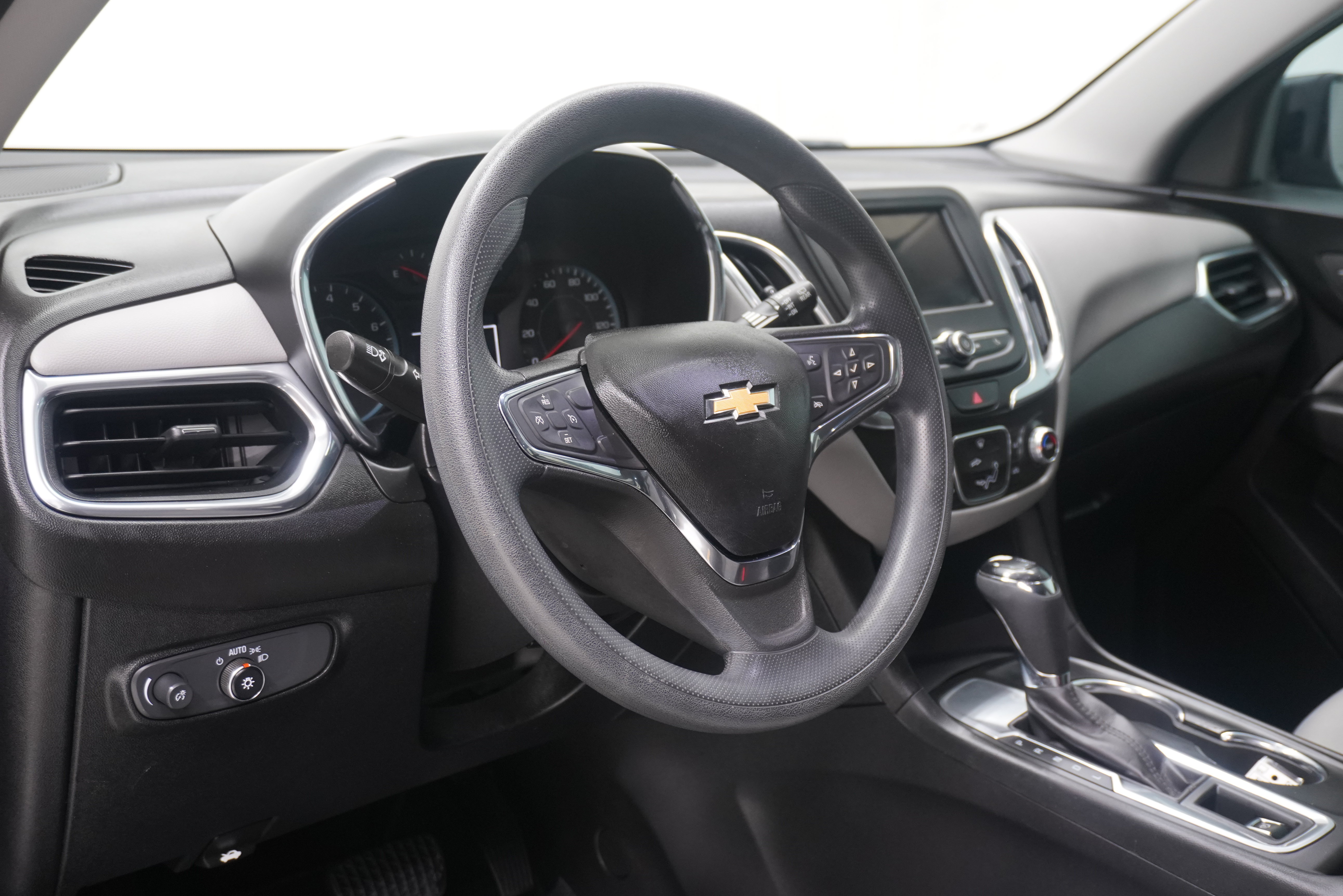 Used 2019 Chevrolet Equinox LS FWD image 10