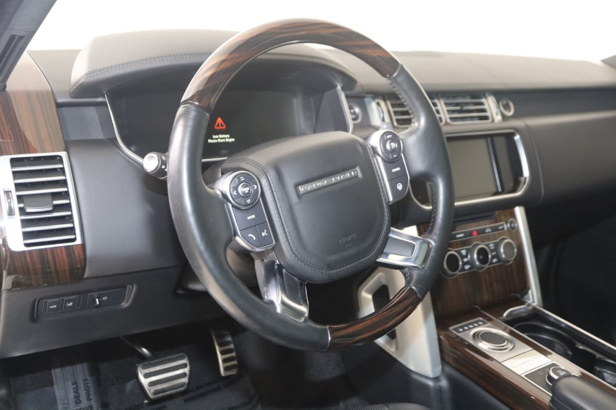 Used 2016 Land Rover Range Rover Supercharged AWD/4WD image 6