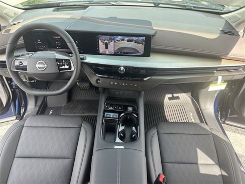 Used 2025 Nissan Murano Platinum w/ Cargo Package image 9