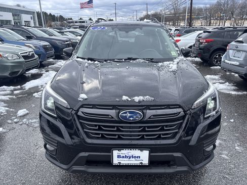 Used 2022 Subaru Forester Limited image 2