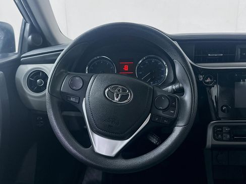 Used 2019 Toyota Corolla LE image 17