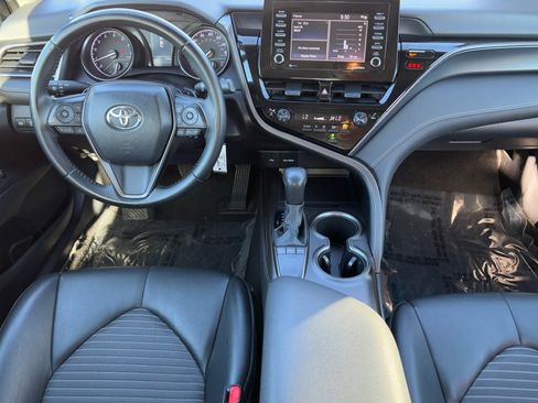 Certified 2022 Toyota Camry SE image 14