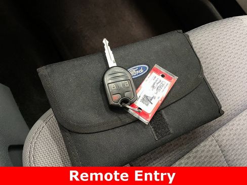 Used 2013 Ford F150 XLT w/ XLT Chrome Pkg image 4