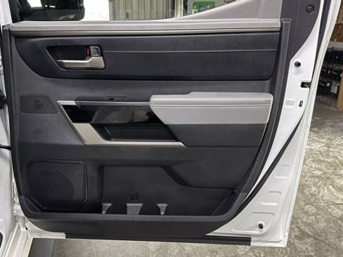 Used 2024 Toyota Tundra Limited image 27