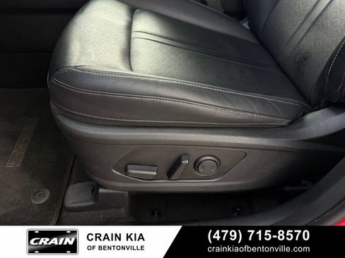 Certified 2022 Kia Sorento EX FWD image 11