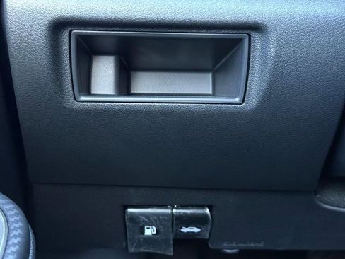 Certified 2025 Nissan Versa SR w/ Trunk Package FWD image 26