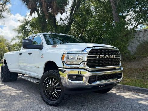 Used 2024 RAM 3500 Big Horn AWD/4WD image 1