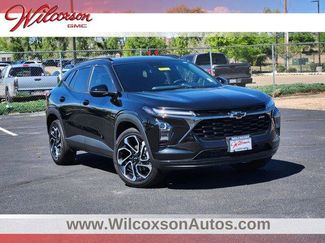 Used 2025 Chevrolet Trax RS w/ Driver Confidence Package FWD video 1
