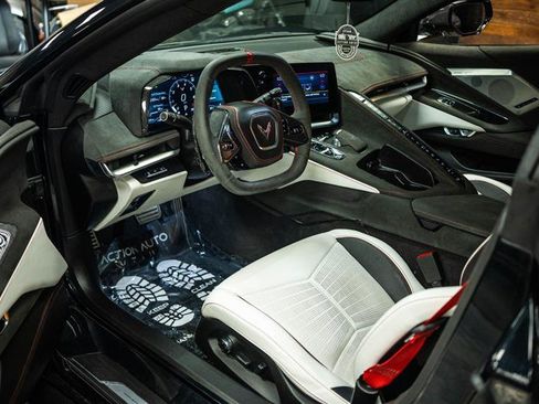 Used 2023 Chevrolet Corvette Stingray Premium Cpe RWD image 8