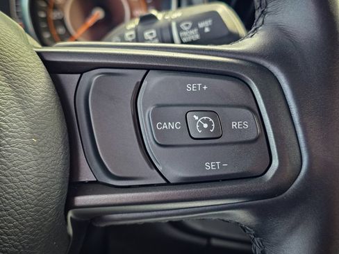 Used 2023 Jeep Wrangler Unlimited Sport AWD/4WD image 17