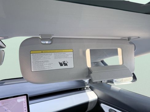 Used 2021 Tesla Model 3 Standard Range Plus image 58