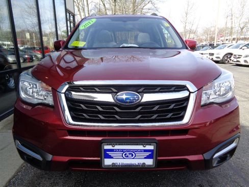 Used 2017 Subaru Forester 2.5i Premium w/ All-Weather Package image 2