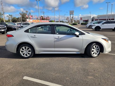 Used 2024 Toyota Corolla LE FWD image 3
