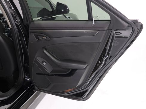 Used 2011 Cadillac CTS V image 59