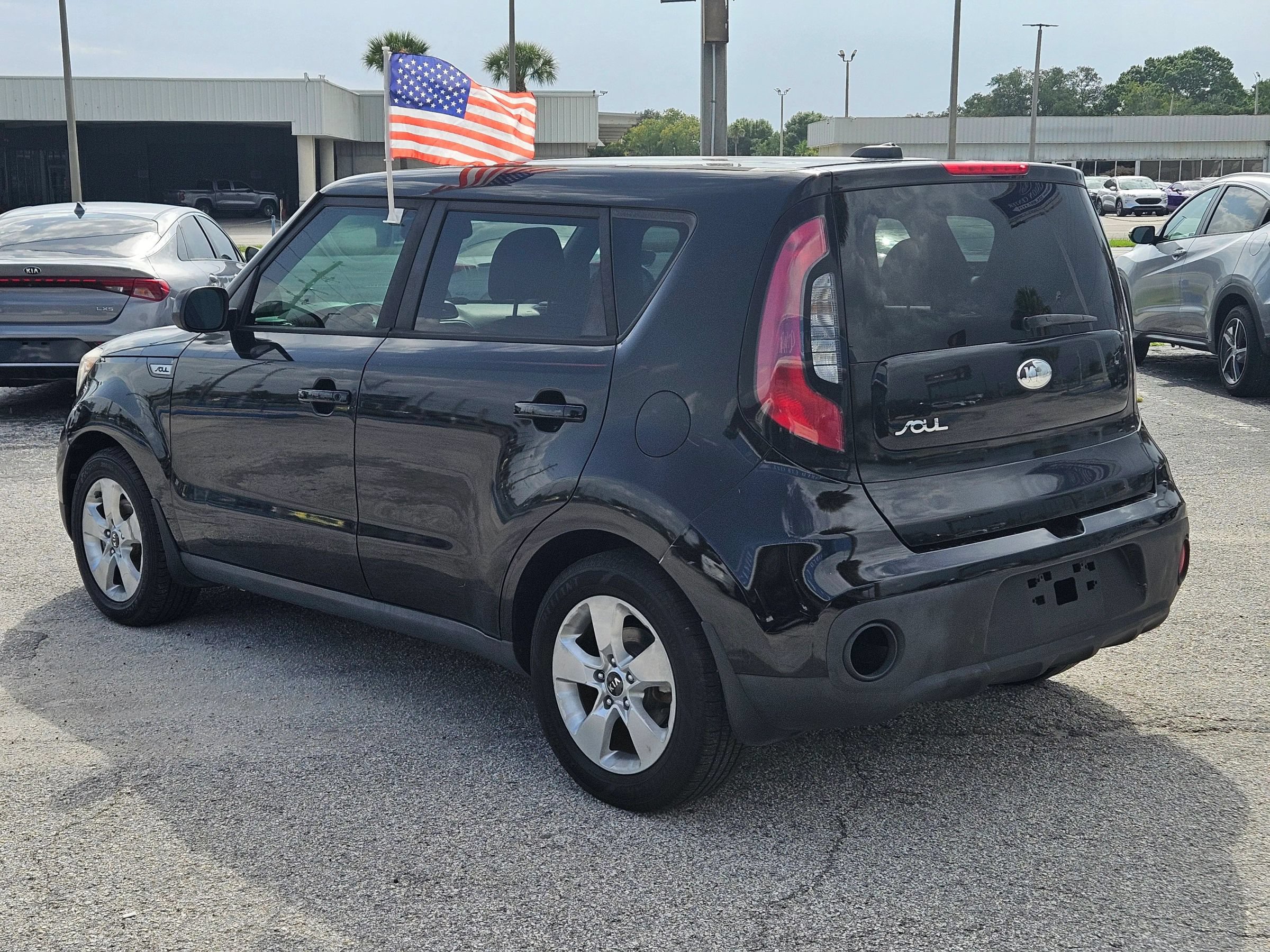 Used 2017 Kia Soul FWD image 5