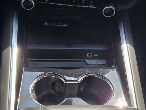 Used 2025 Chevrolet Suburban LT w/ Comfort Package image 22