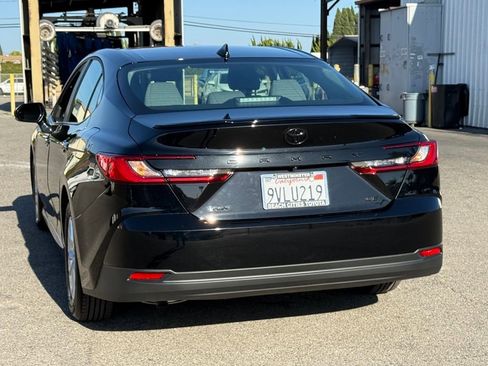 Certified 2025 Toyota Camry LE image 9