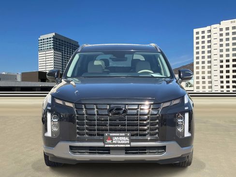 Used 2024 Hyundai Palisade Limited image 2