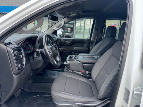 Used 2019 Chevrolet Silverado 1500 LT Trail Boss w/ Bed Protection Package image 8