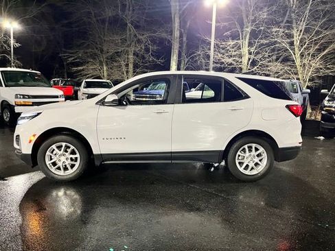 Used 2024 Chevrolet Equinox LT AWD/4WD image 12