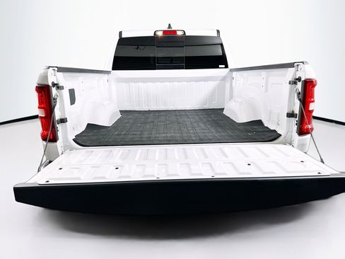 Used 2025 RAM 1500 Laramie image 27