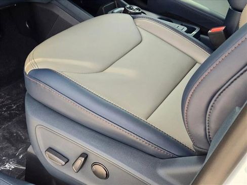 New 2026 Ford Maverick Lariat image 4