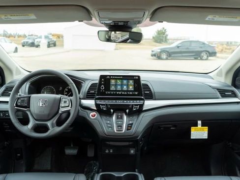Used 2024 Honda Odyssey EX-L image 13