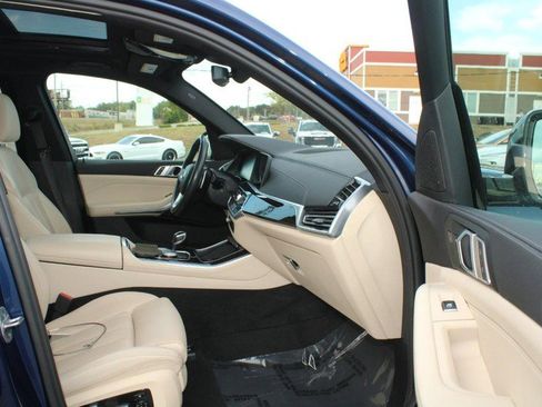 Used 2021 BMW X5 xDrive40i w/ Luxury Seating Package 2 image 11