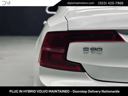 Used 2019 Volvo S90 T8 Inscription w/ Advanced Package AWD/4WD image 15