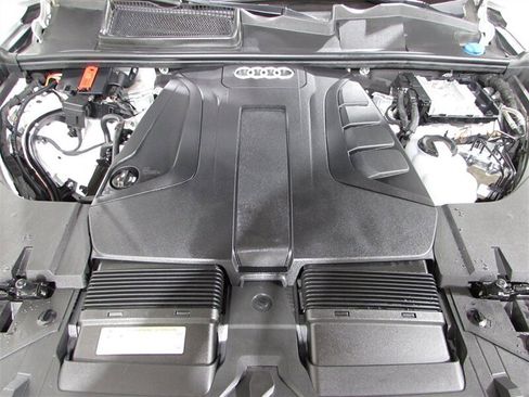 Used 2019 Audi Q7 2.0T Premium Plus w/ Premium Plus Package image 28