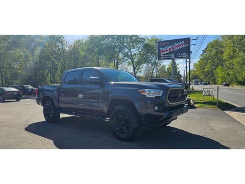 Used 2019 Toyota Tacoma SR5 image 1