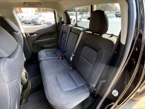 Used 2017 Chevrolet Colorado LT w/ Midnight Edition image 19