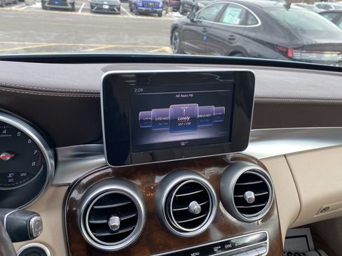 Used 2015 Mercedes-Benz C 300 4MATIC Sedan image 16