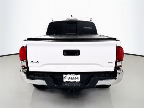 Used 2020 Toyota Tacoma SR5 image 8