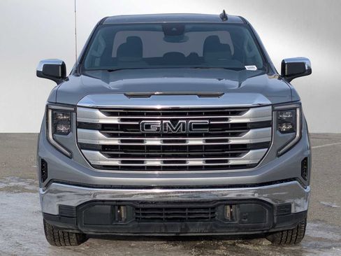 Used 2024 GMC Sierra 1500 SLE w/ X31 Off-Road Package image 8