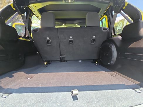 Used 2024 Jeep Wrangler Unlimited Sport AWD/4WD image 12
