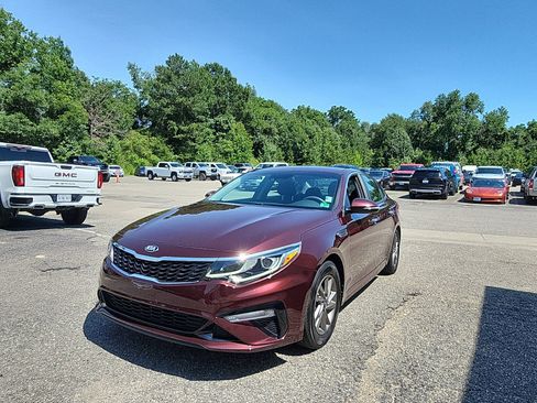 Used 2020 Kia Optima LX FWD image 1