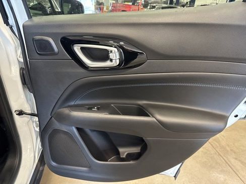 New 2025 Jeep Compass Latitude w/ Sun & Sound Group image 11