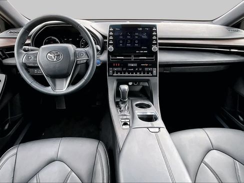Used 2021 Toyota Avalon XLE w/ Moonroof Package FWD image 16