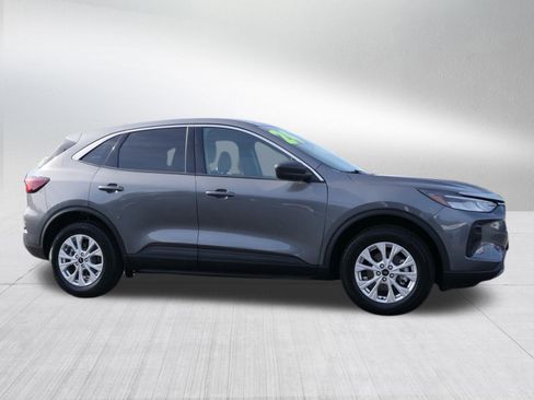 Used 2024 Ford Escape Active w/ Cold Weather Package image 2