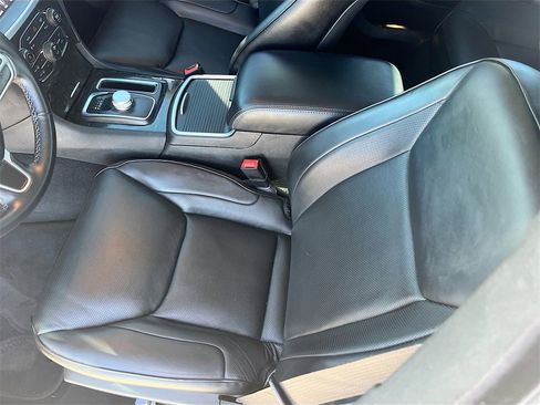 Used 2022 Chrysler 300 Touring L w/ Popular Equipment Group image 20