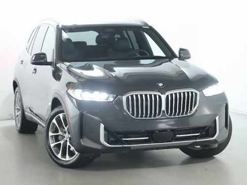 Used 2024 BMW X5 xDrive40i w/ Premium Package AWD/4WD image 2