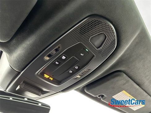 Used 2025 Porsche Cayenne Turbo image 38