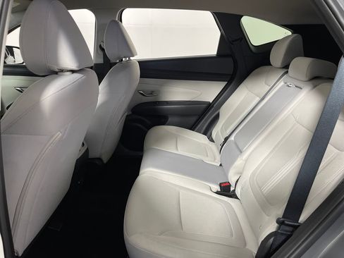 Used 2025 Hyundai Tucson SEL FWD image 13